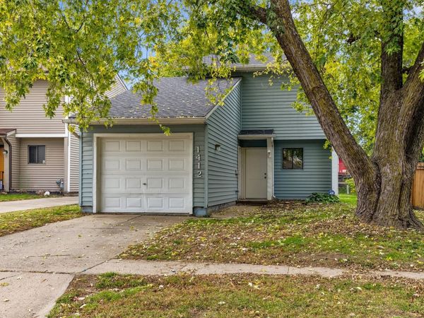 1412 Dixon Street , Des Moines, IA 50316