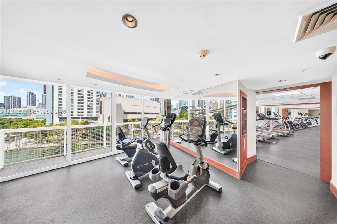 41 SE 5th St , Unit 2011, Miami, FL 33131 Photo