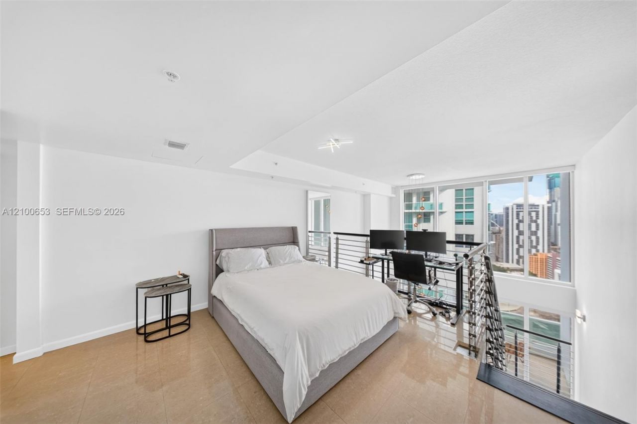 41 SE 5th St , Unit 2011, Miami, FL 33131 Photo