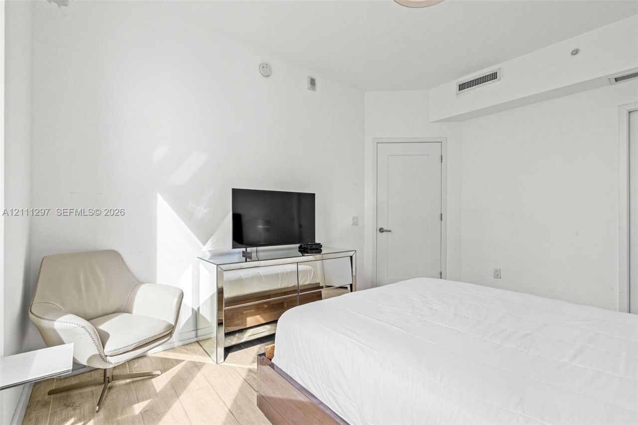 601 NE 27th St , Unit 1704, Miami, FL 33137 Photo