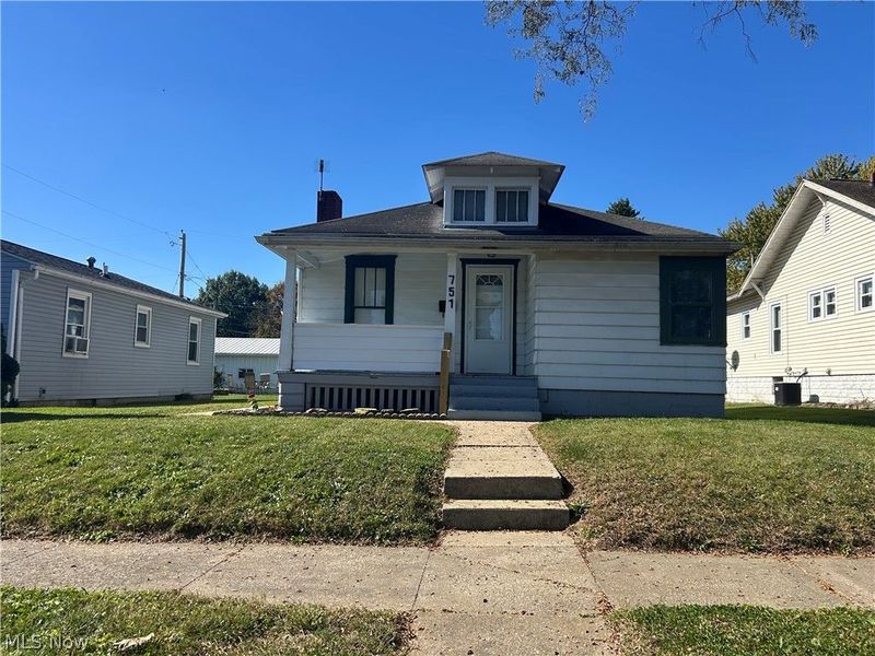 751 Larzelere Avenue, Zanesville, OH 43701 Photo 2