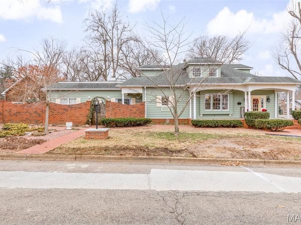 702 Dewey Avenue , Farmington, MO 63640