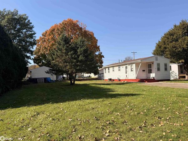 603 Swan Street, West Burlington, IA 52655