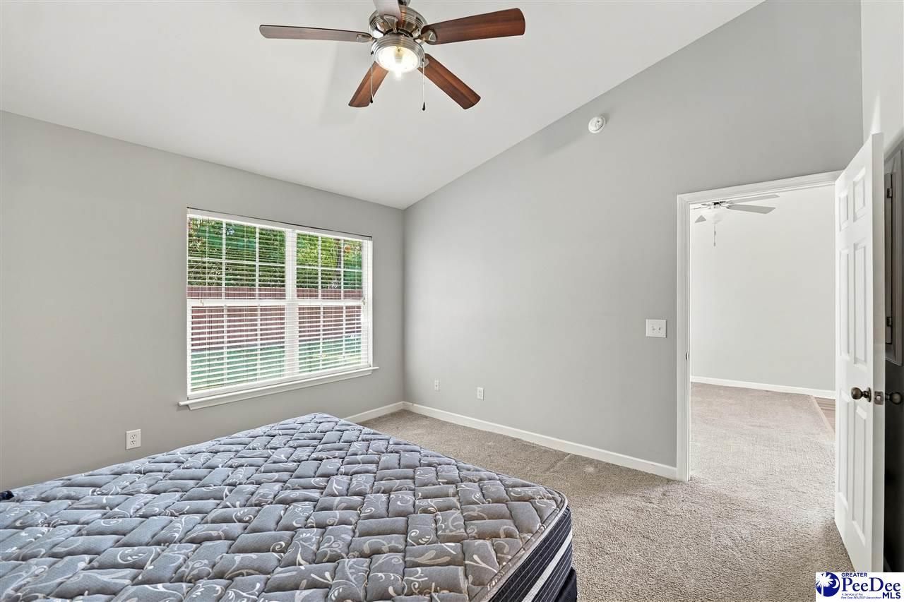 2133 Harbour Lane Photo 22