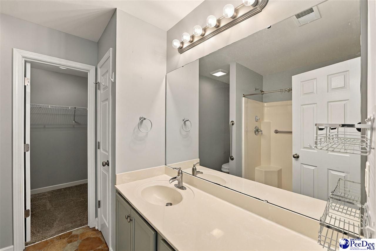 2133 Harbour Lane Photo 24