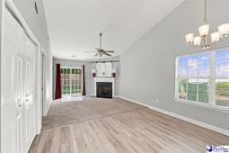 2133 Harbour Lane photo 4
