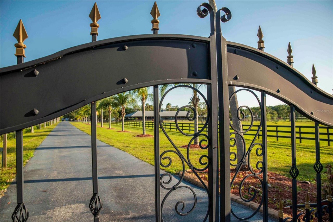 7710 Cow Camp Lane, Sarasota, FL 34240 Photo
