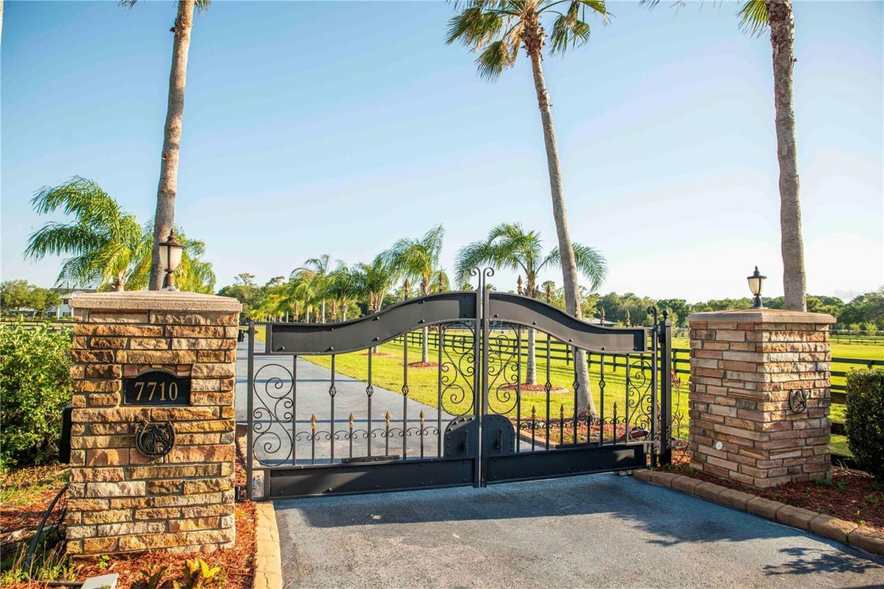 7710 Cow Camp Lane, Sarasota, FL 34240 Photo