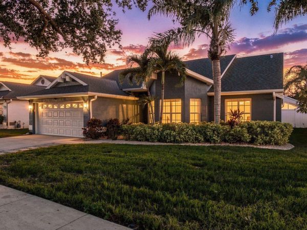 1261 SALT LAKE DRIVE , TARPON SPRINGS, FL 34689