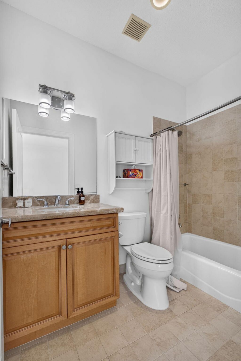 1950 Presidential Way, Unit 10, West Palm Beach, FL 33401 Photo