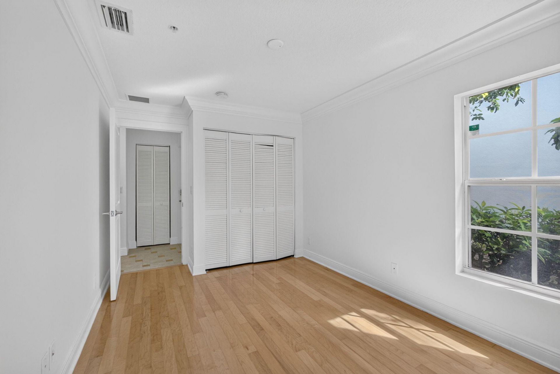 1950 Presidential Way, Unit 10, West Palm Beach, FL 33401 Photo