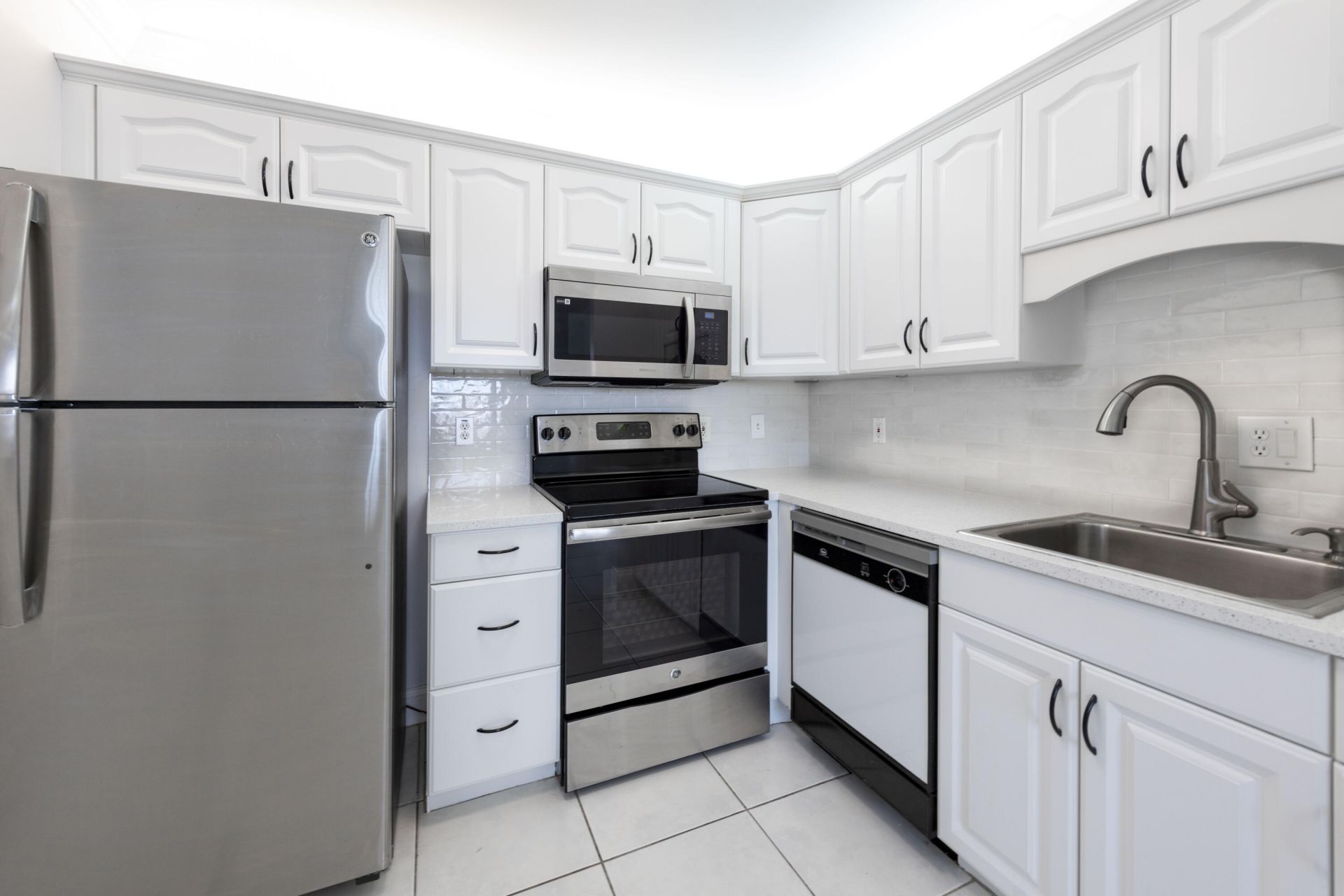 190 Saxony D Circle, Delray Beach, FL 33446 Photo