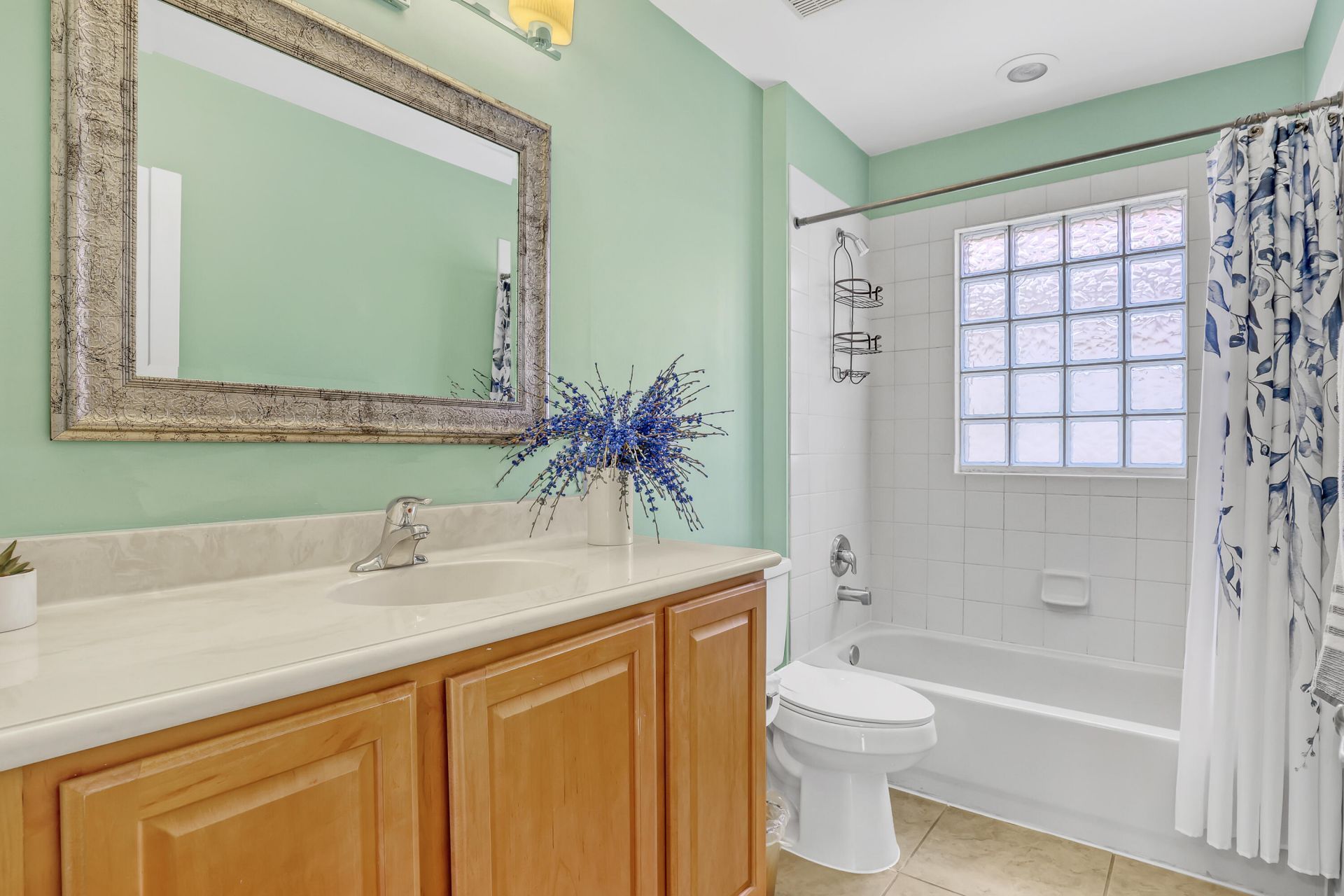762 Gazetta Way, West Palm Beach, FL 33413 Photo
