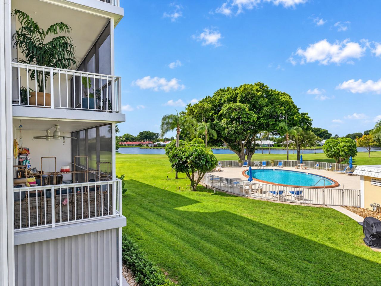 250 John F Kennedy Drive, Unit 208, Atlantis, FL 33462 Photo