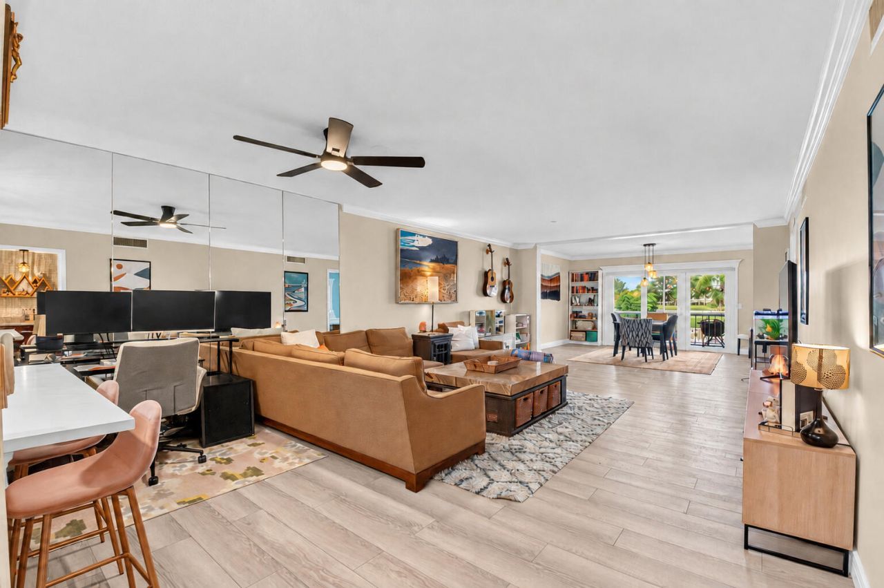 250 John F Kennedy Drive, Unit 208, Atlantis, FL 33462 Photo