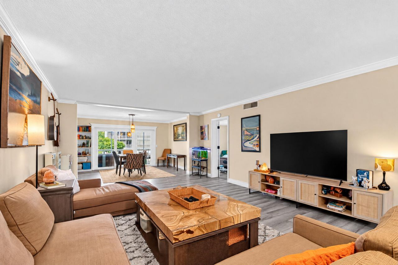 250 John F Kennedy Drive, Unit 208, Atlantis, FL 33462 Photo