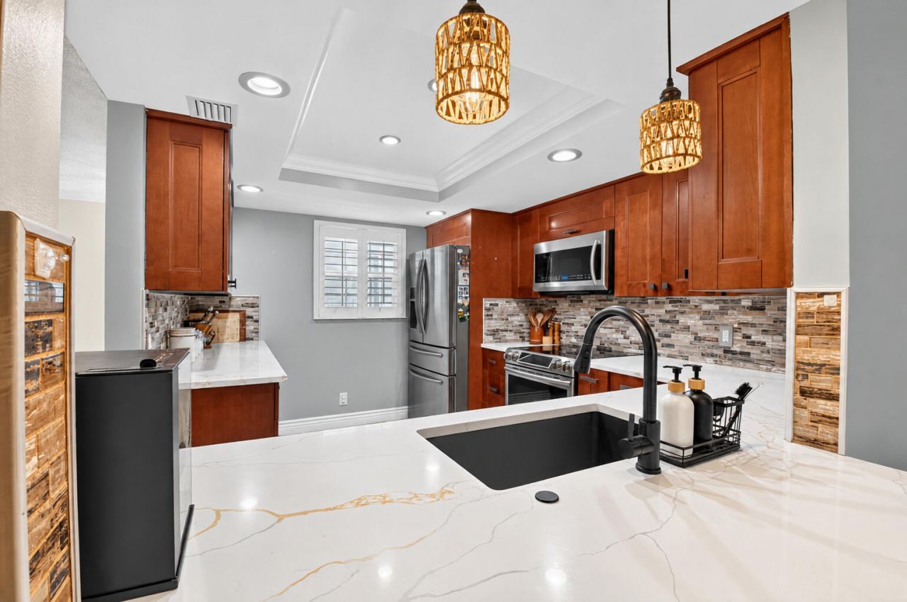 250 John F Kennedy Drive, Unit 208, Atlantis, FL 33462 Photo