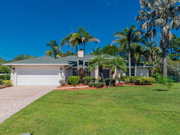 6449 NW Regal Circle, Port St. Lucie, FL 34983