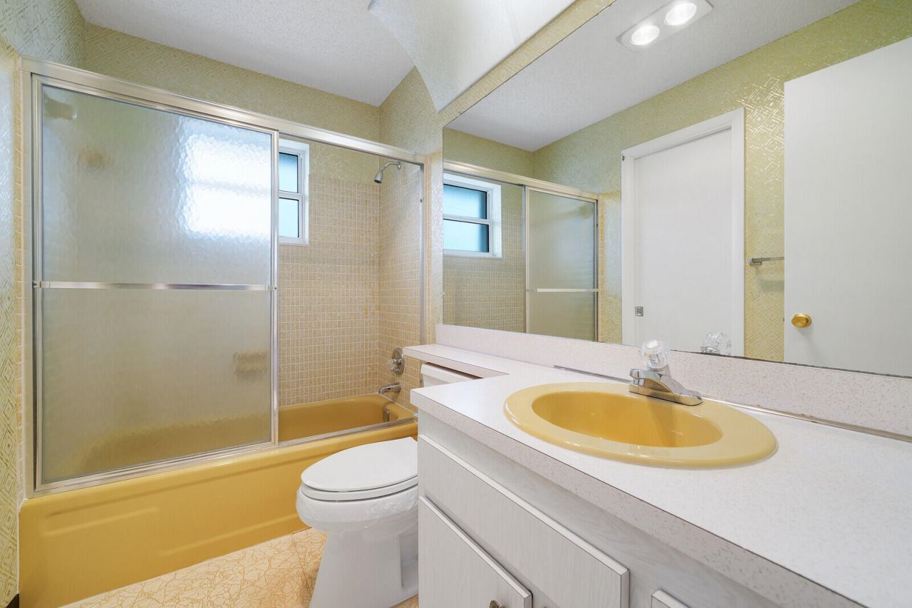717 SW 15th Street, Boynton Beach, FL 33426 Photo