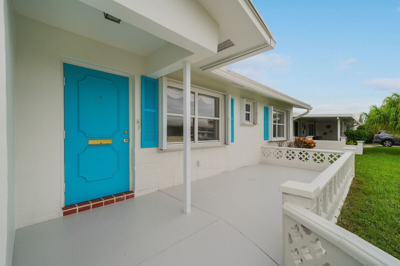 717 SW 15th Street, Boynton Beach, FL 33426 Photo