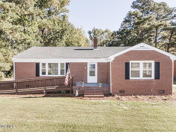 8633 Red Oak Boulevard , Nashville, NC 27856
