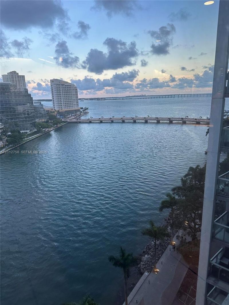 475 Brickell Ave , Unit 2011, Miami, FL 33131 Photo