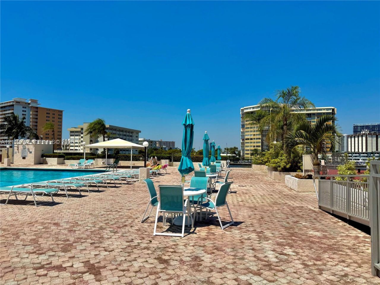 1865 S Ocean Dr , Unit 8I, Hallandale Beach, FL 33009 Photo
