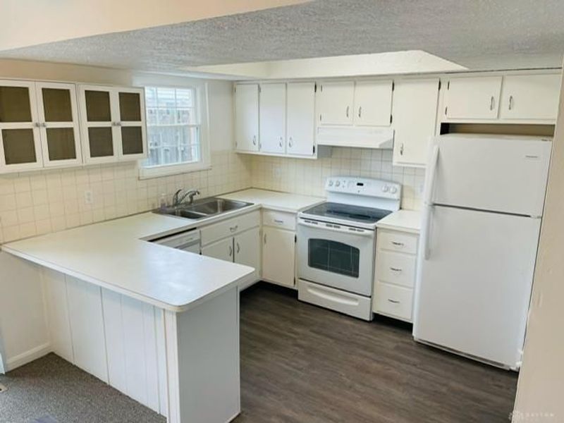 2219 Crew Circle, Dayton, OH 45439 Photo 4