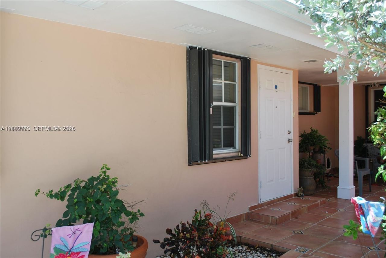9990 Marlin Rd , Cutler Bay, FL 33157 Photo