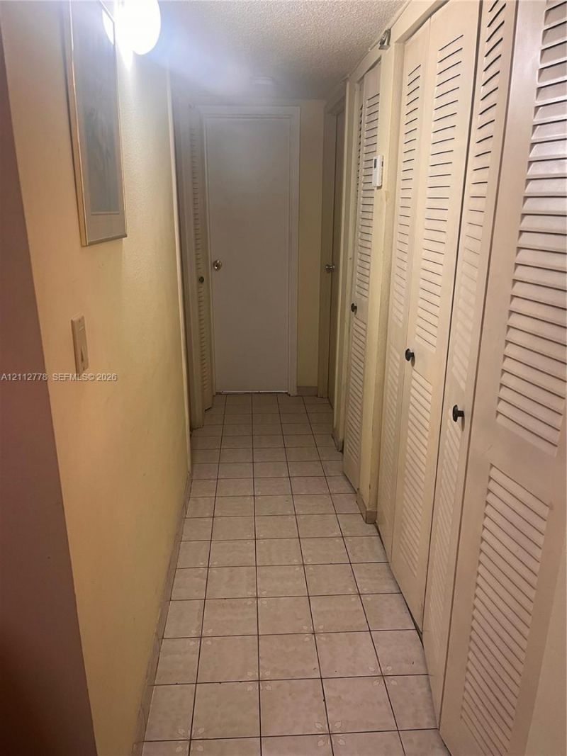 1825 W 44th Pl , Unit 302, Hialeah, FL 33012 Photo