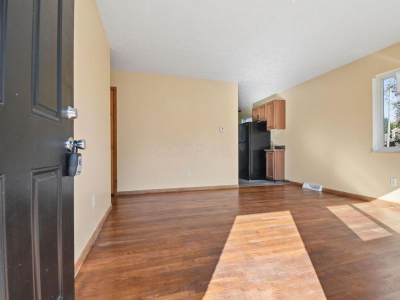 947 S Waverly Street , Unit 947, Columbus, OH 43227 Photo 4