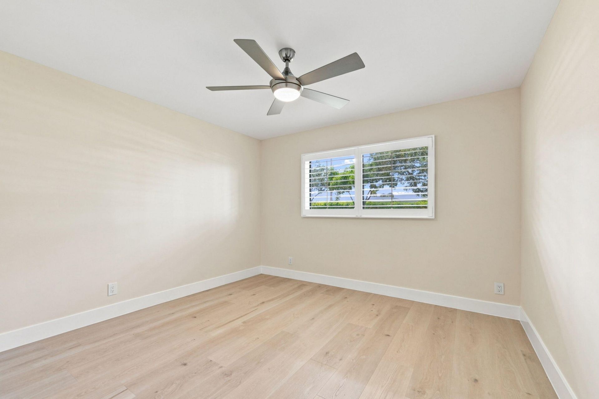 15456 Pembridge Drive, Unit 111, Delray Beach, FL 33484 Photo