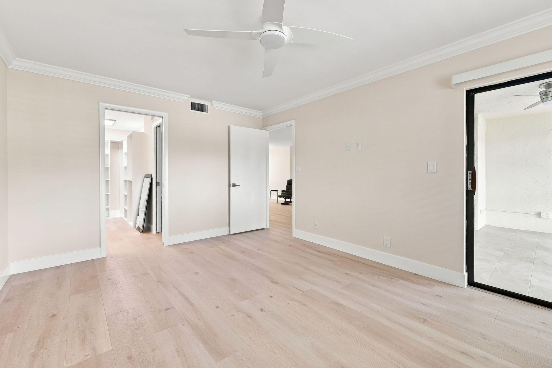 15456 Pembridge Drive, Unit 111, Delray Beach, FL 33484 Photo