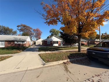 18563 Hamann Street , Riverview, Mi 48193