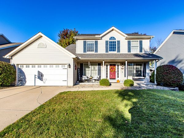2808 LONGMEADOW Lane , Bloomington, IL 61704
