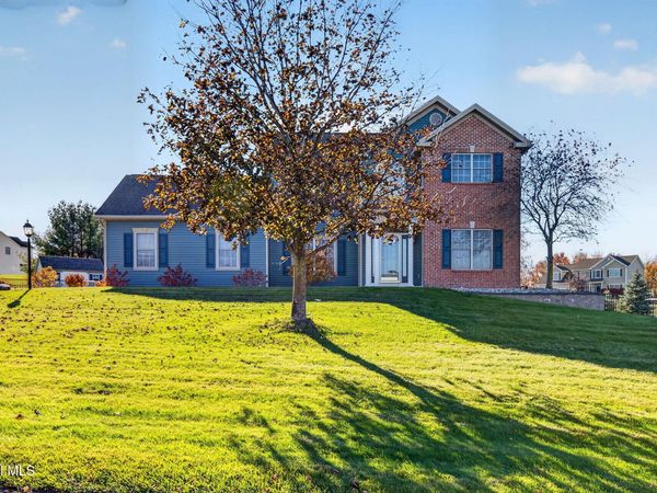 26 Crimson Circle, Troy, NY 12180