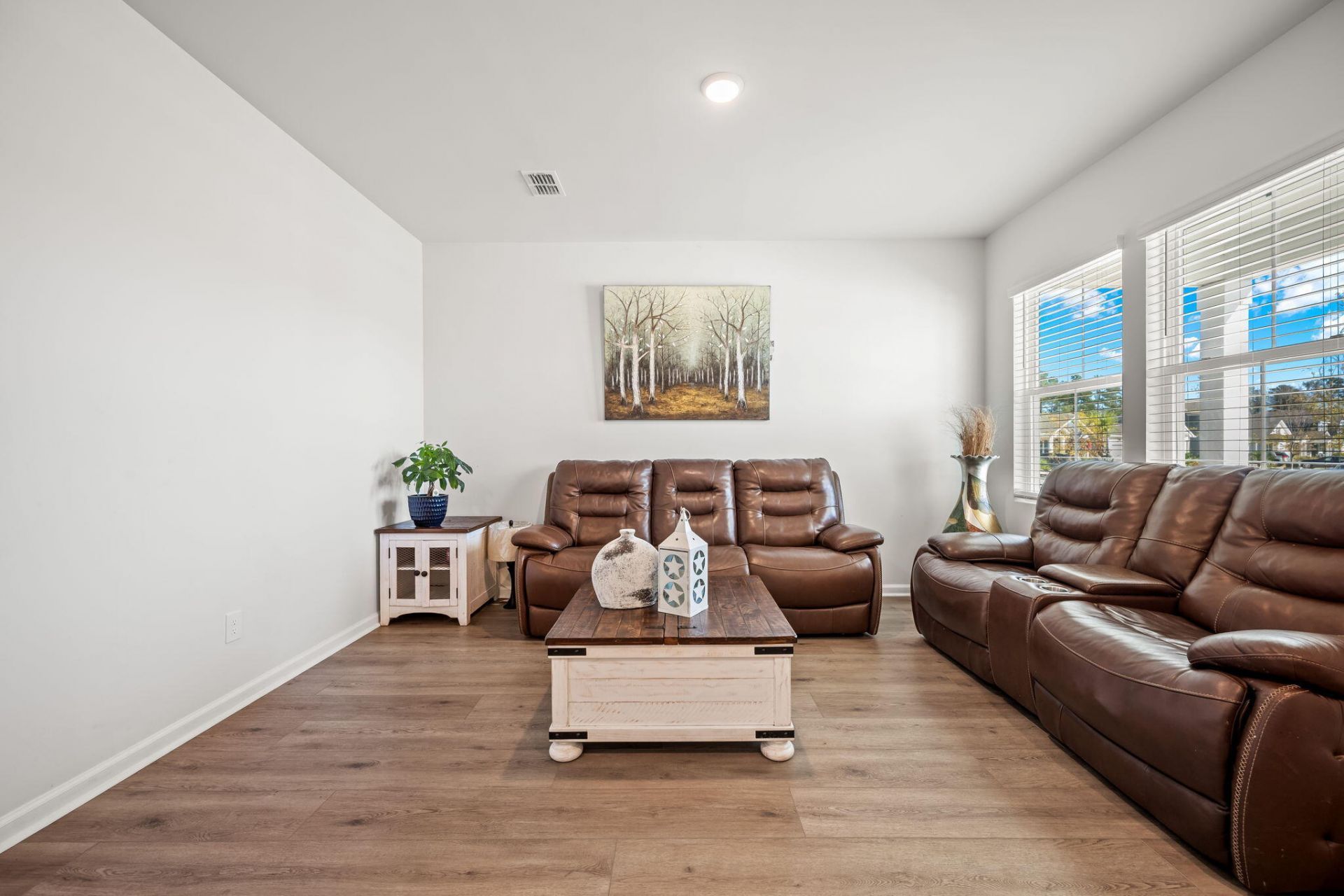 187 W Bradford Pointe Drive Photo 9