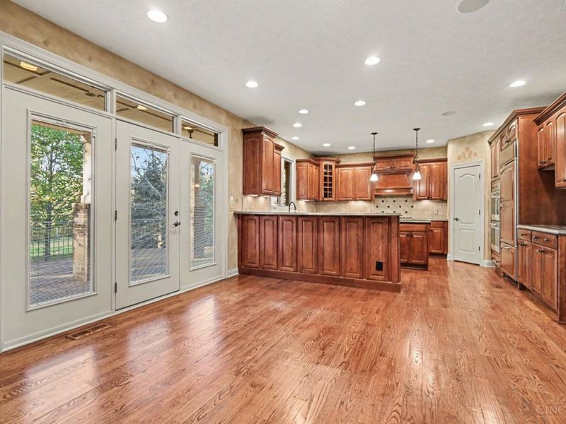 7491 Country Brook Court, Clearcreek Township, OH 45066 Photo 9