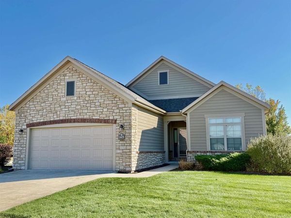 2475 E GLENHURST LANE, Appleton, WI 54913