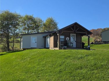 28 County Road 23 Street, Hammondsport, NY 14840