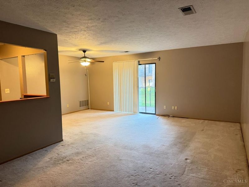 7220 Creekview Drive, Unit 2, Colerain Township, OH 45247 Photo 4