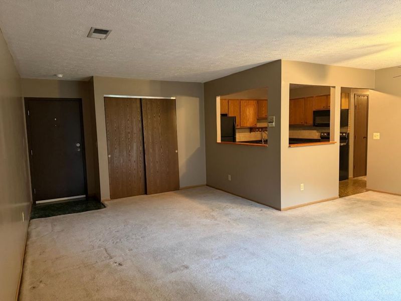 7220 Creekview Drive, Unit 2, Colerain Township, OH 45247 Photo 5