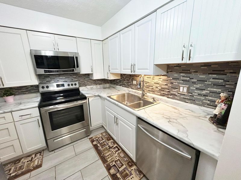 5353 Portland Street, Unit 104, Columbus, OH 43235 Photo 11