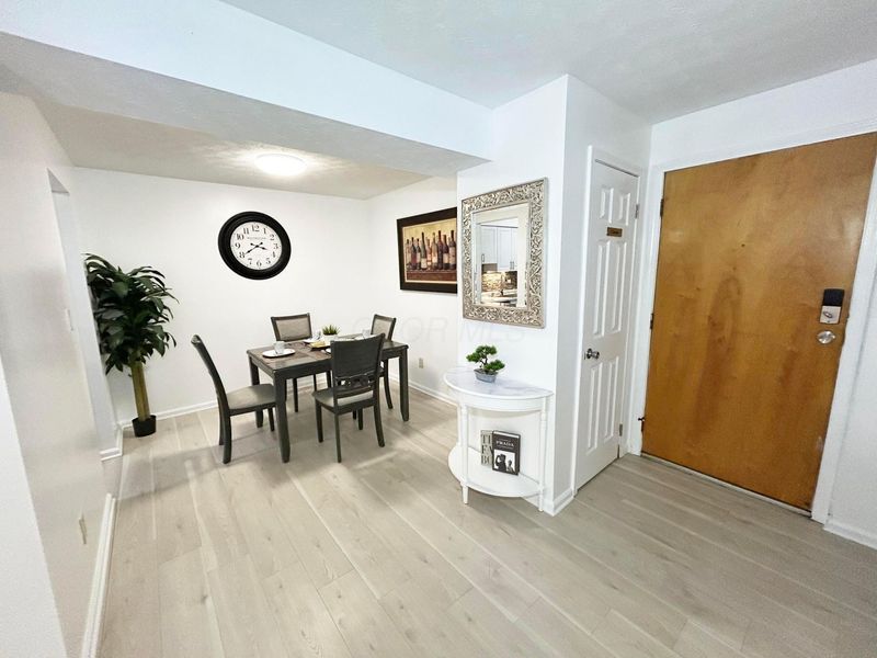 5353 Portland Street, Unit 104, Columbus, OH 43235 Photo 4