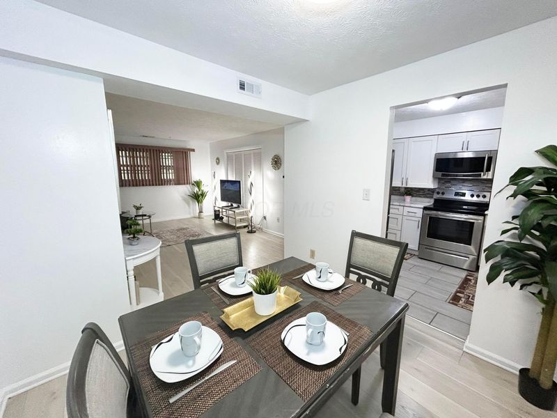 5353 Portland Street, Unit 104, Columbus, OH 43235 Photo 9