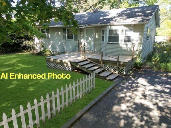 11 State Street , Hampton Bays, NY 11946