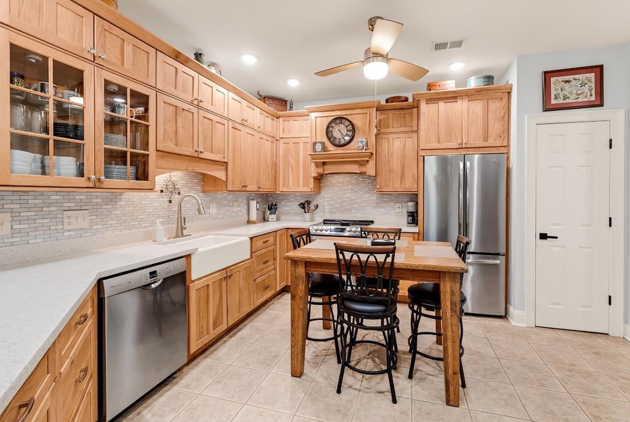 1433 Saint Thomas Circle Photo 16