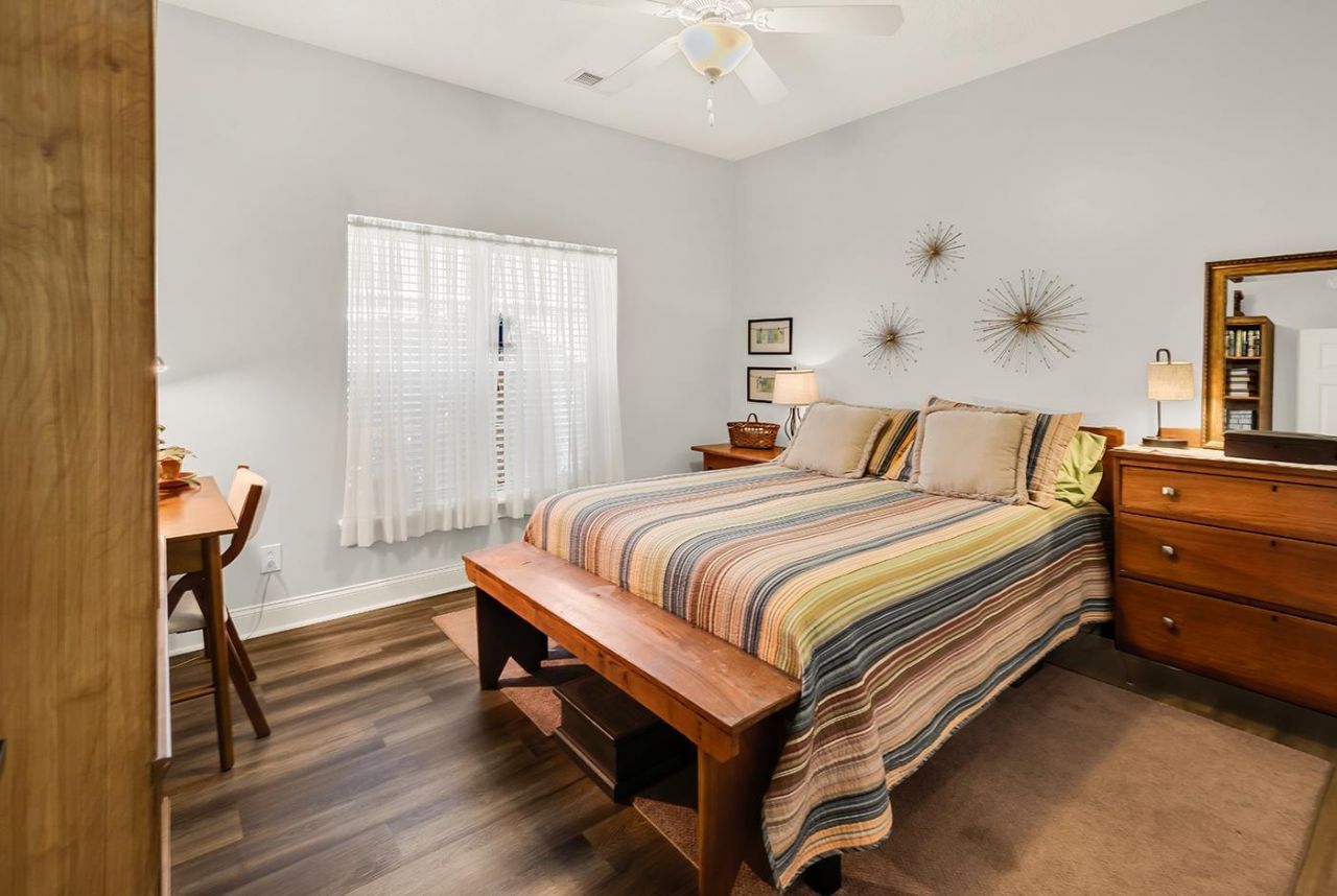 1433 Saint Thomas Circle Photo 22