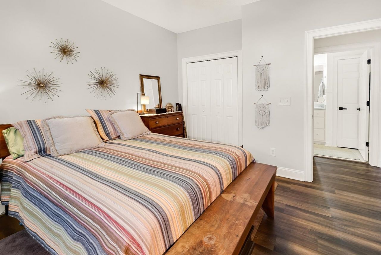 1433 Saint Thomas Circle Photo 24