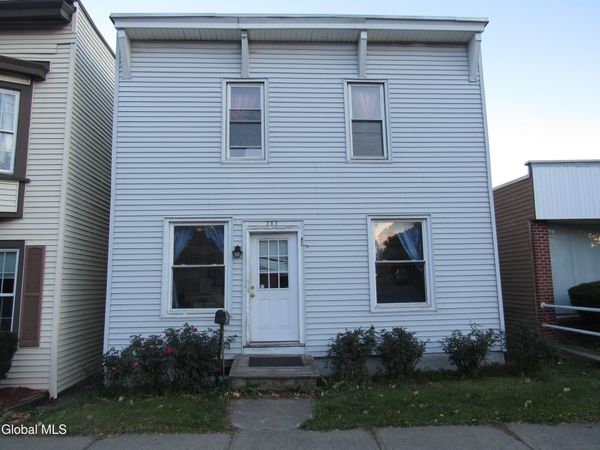 287 Broadway, Menands, NY 12204